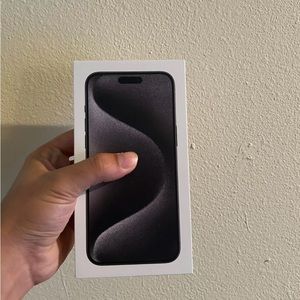 Brand new iPhone 15 256 gb for sale come with box and charger